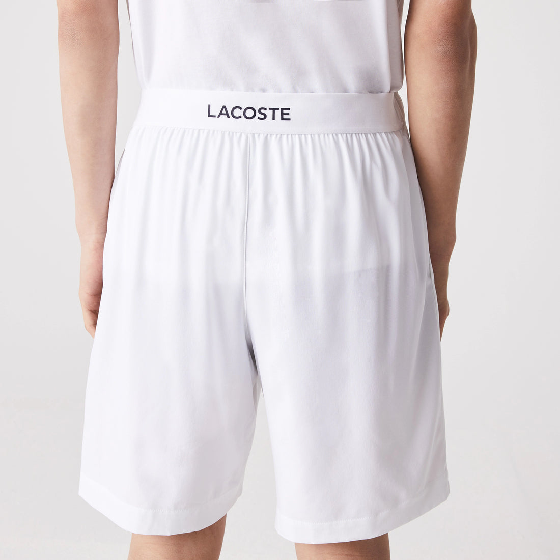 Lacoste GH6961-51 Ultra-Light Shorts [White/Navy Blue]